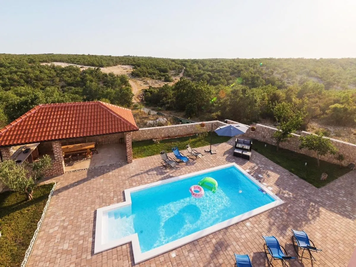 Apartment Guest House Mistral Radovin Croatia